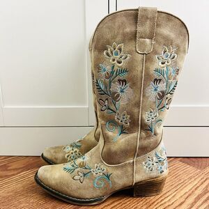 Roper Riley Floral Embroidered Mid Calf Snip Toe Country Boho Boots Size 6.5